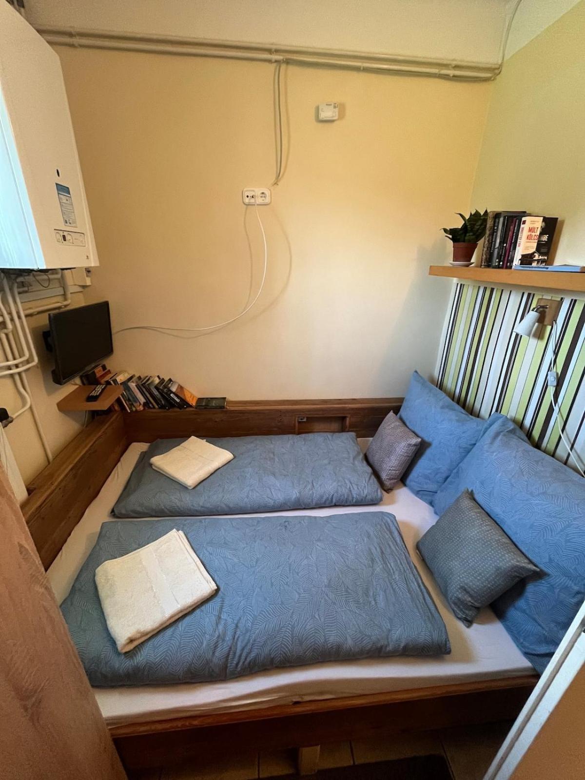 Tejfeles Vendeghaz Apartamento Porva Exterior foto