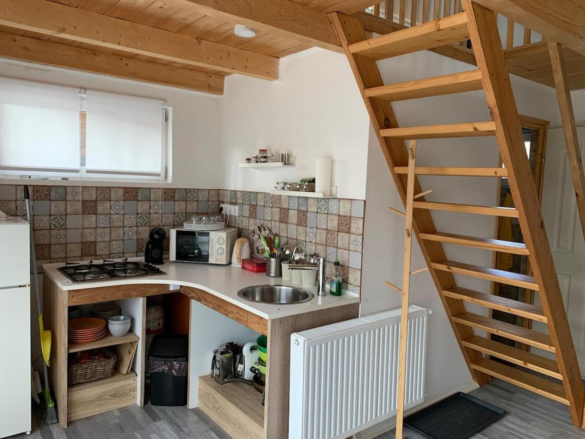 Tejfeles Vendeghaz Apartamento Porva Exterior foto