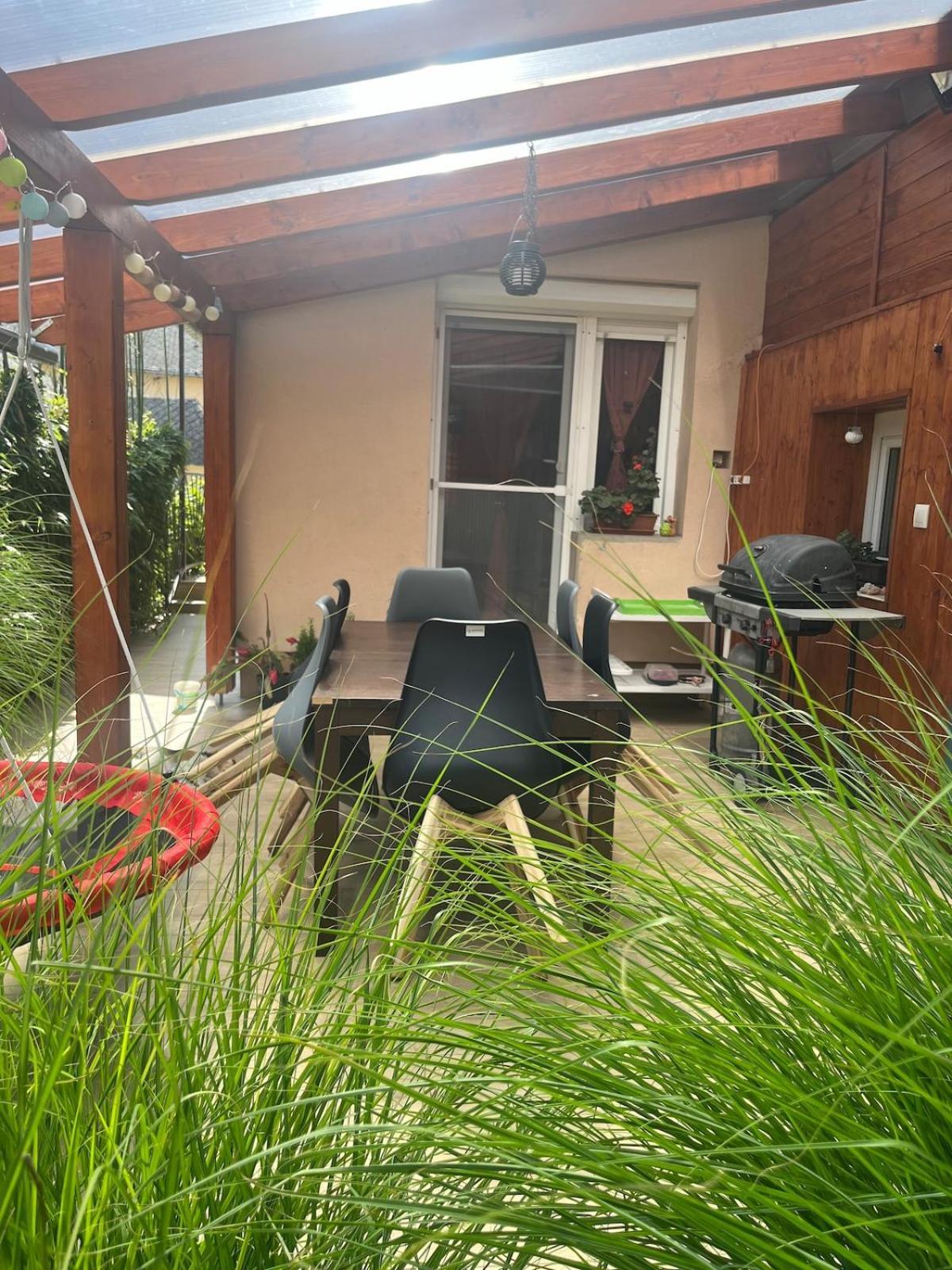 Tejfeles Vendeghaz Apartamento Porva Exterior foto
