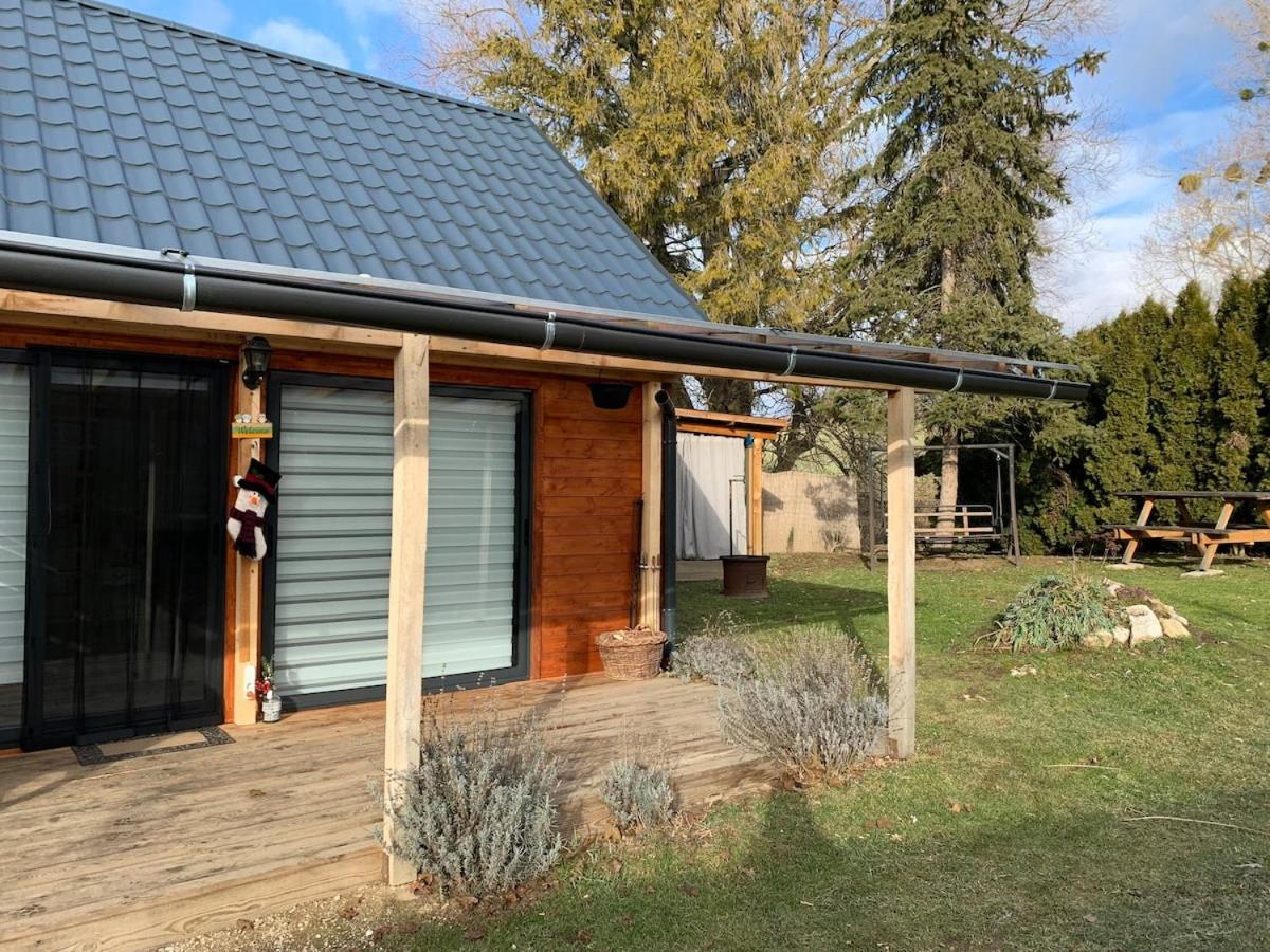Tejfeles Vendeghaz Apartamento Porva Exterior foto