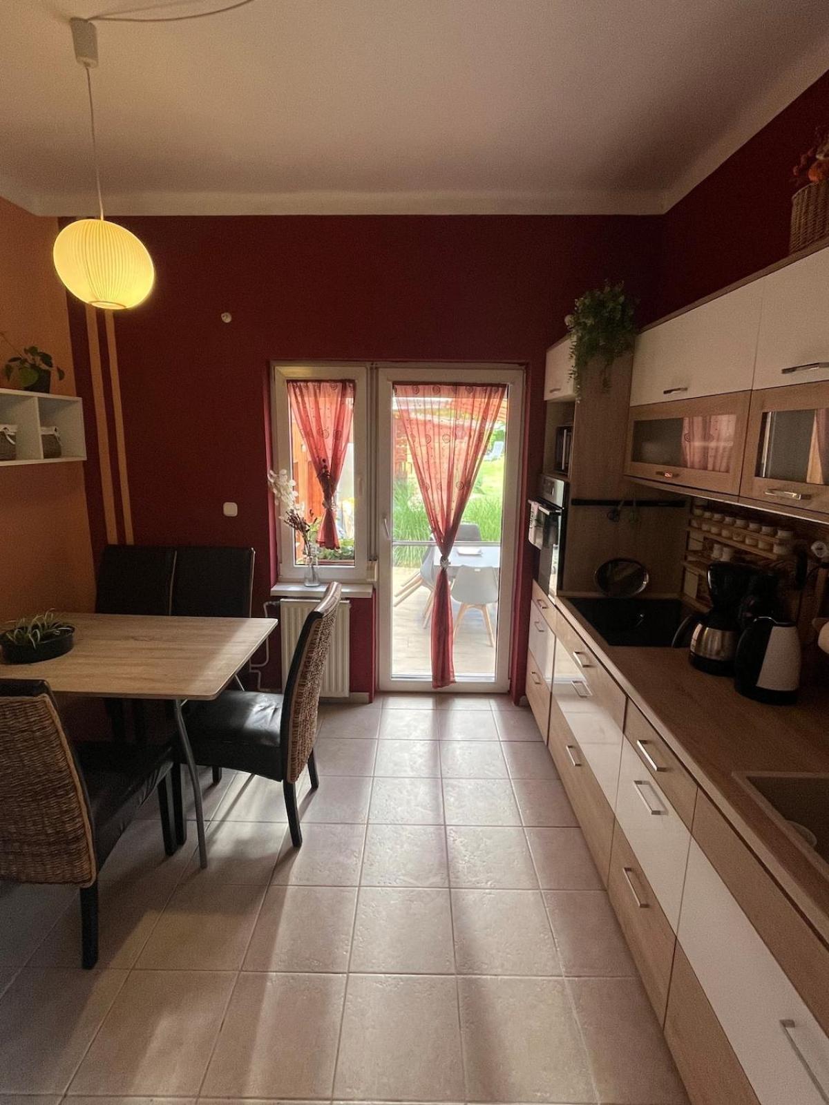 Tejfeles Vendeghaz Apartamento Porva Exterior foto